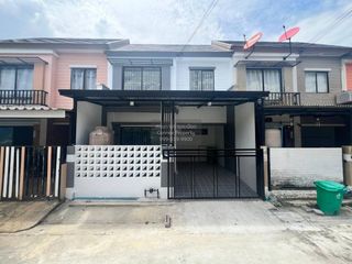 出售 3 卧室 联排别墅 在 Khlong Luang, Pathum Thani