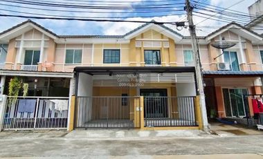 À vendre 3 chambres maison de ville à Bang Yai, Nonthaburi