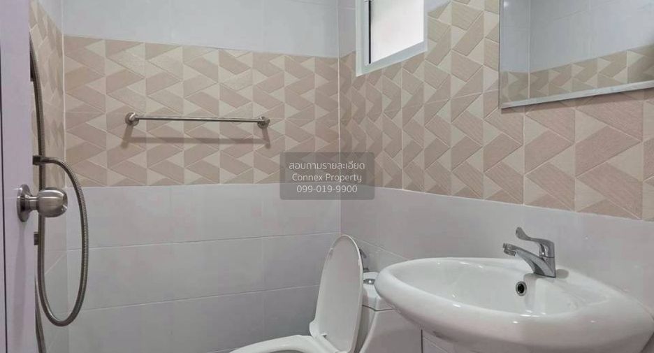 For sale 2 bedrooms townhouse in Bang Bua Thong, Nonthaburi