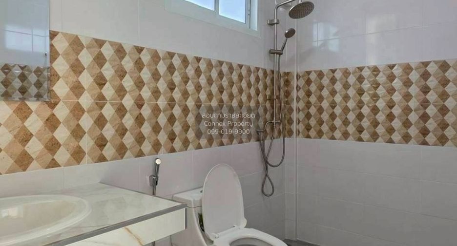 For sale 4 bedrooms townhouse in Bang Bua Thong, Nonthaburi