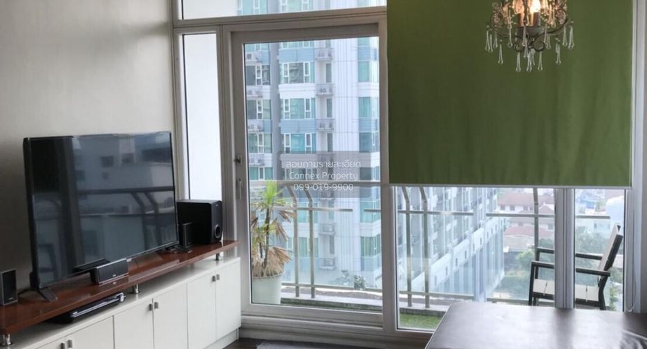 For sale 2 bedrooms condo in Watthana, Bangkok