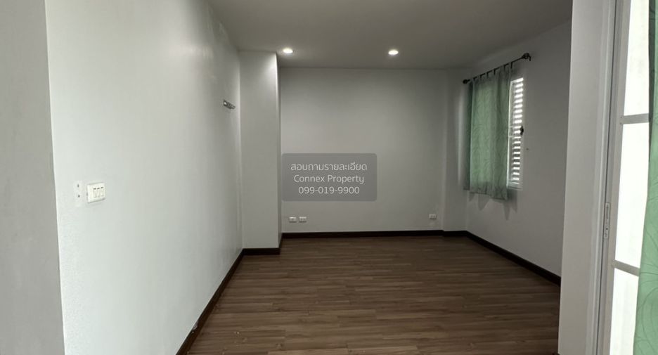 For sale 4 bedrooms townhouse in Prawet, Bangkok