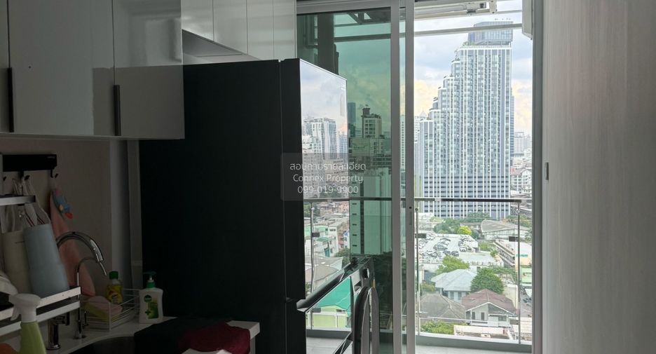 For sale 2 bedrooms condo in Bang Rak, Bangkok