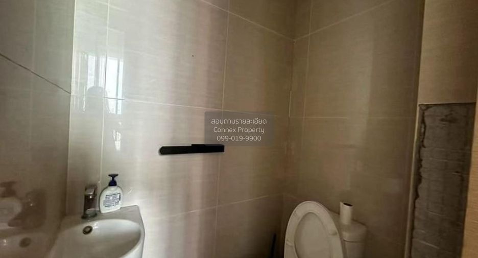 For sale 2 bedrooms condo in Khlong Toei, Bangkok