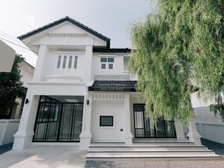 For sale 4 bedrooms house in Sai Noi, Nonthaburi