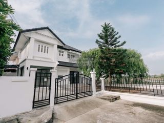 For sale 4 bedrooms house in Sai Noi, Nonthaburi