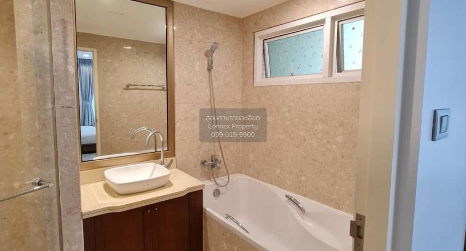 For sale 3 bedrooms condo in Pathum Wan, Bangkok