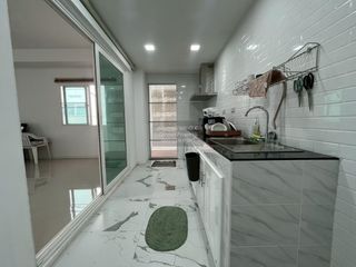 Reihenhaus zum Kauf mit 3 Zimmer in Phra Pradaeng, Samut Prakan