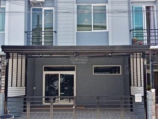 For sale 3 bedrooms townhouse in Bang Sao Thong, Samut Prakan