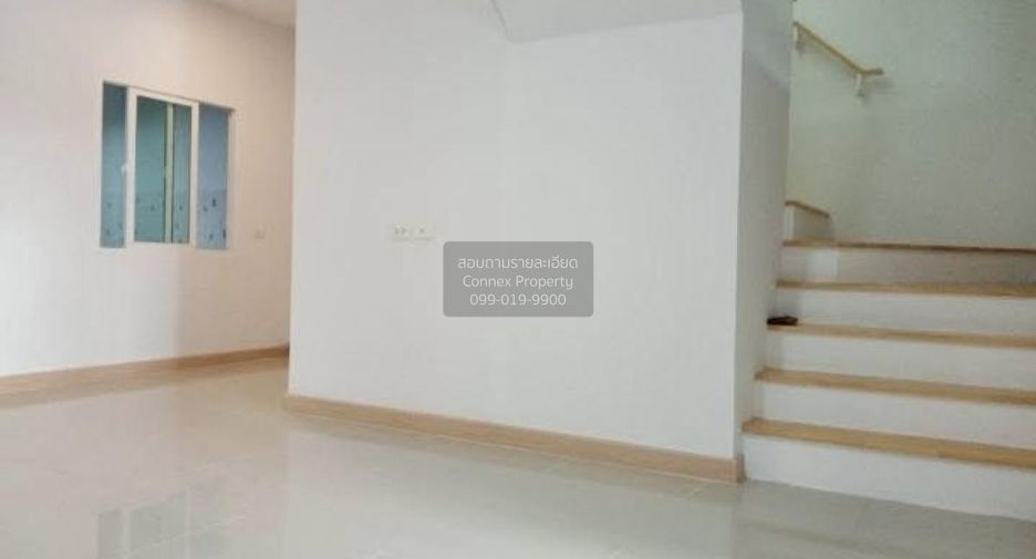 For sale 3 bedrooms townhouse in Bang Sao Thong, Samut Prakan