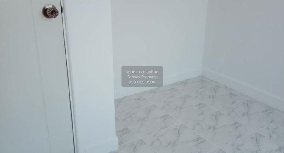 For sale 3 bedrooms townhouse in Bang Sao Thong, Samut Prakan