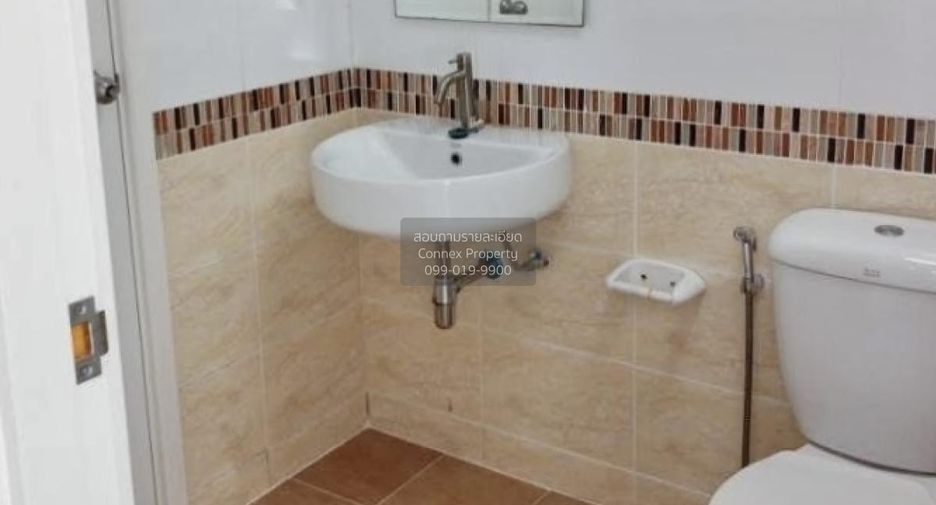 For sale 3 bedrooms townhouse in Bang Sao Thong, Samut Prakan