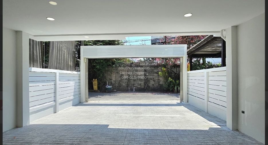 Casa adosada en venta de 2 habitaciones en Chatuchak, Bangkok