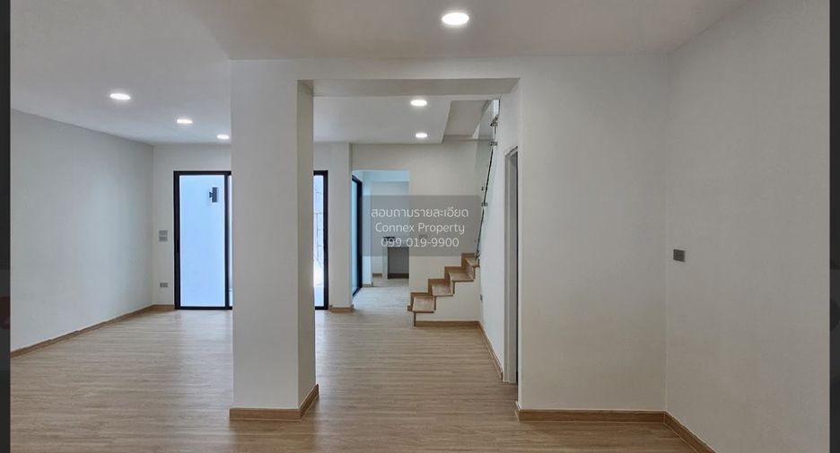 Casa adosada en venta de 2 habitaciones en Chatuchak, Bangkok