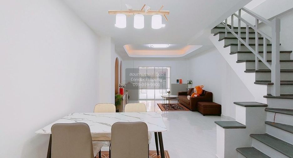Reihenhaus zum Kauf mit 2 Zimmer in Lat Krabang, Bangkok
