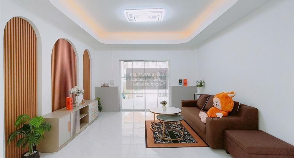 Reihenhaus zum Kauf mit 2 Zimmer in Lat Krabang, Bangkok