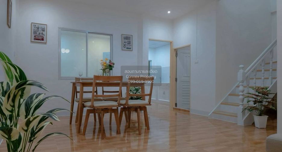 For sale 5 bedrooms townhouse in Mueang Nonthaburi, Nonthaburi