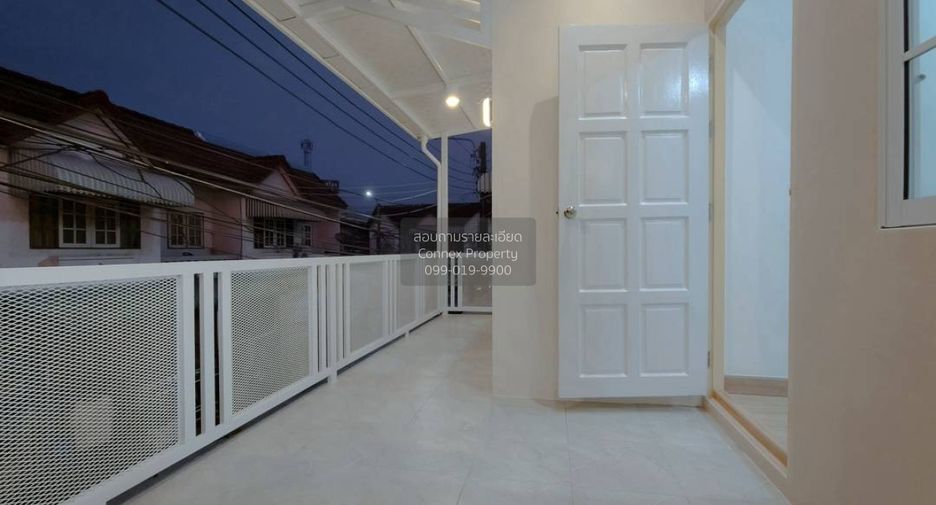 For sale 5 bedrooms townhouse in Mueang Nonthaburi, Nonthaburi