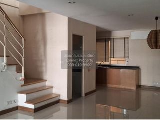 Casa adosada en venta de 3 habitaciones en Phasi Charoen, Bangkok