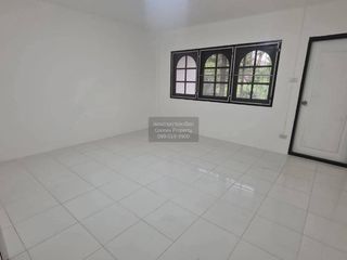 For sale 3 bedrooms townhouse in Bang Na, Bangkok