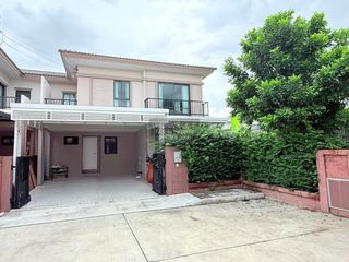 For sale 4 bedrooms house in Thanyaburi, Pathum Thani