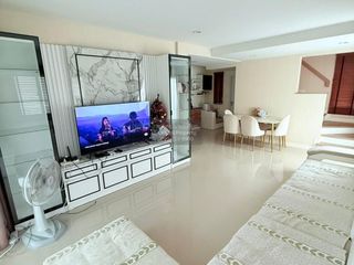 For sale 4 bedrooms house in Thanyaburi, Pathum Thani