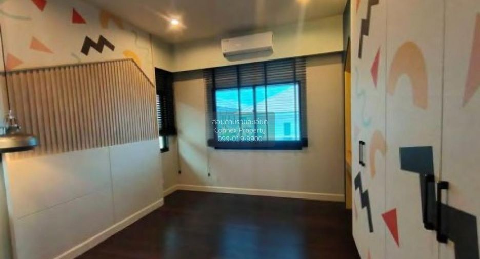 For sale 5 bedrooms house in Pak Kret, Nonthaburi