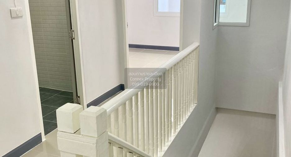 For sale 3 bedrooms townhouse in Sai Noi, Nonthaburi