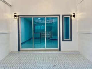 For sale 3 bedrooms townhouse in Sai Noi, Nonthaburi