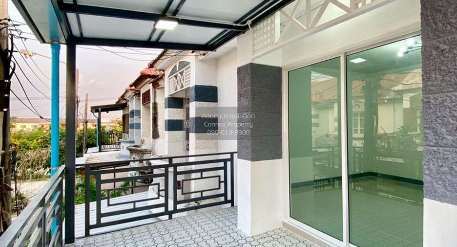 For sale 3 bedrooms townhouse in Sai Noi, Nonthaburi