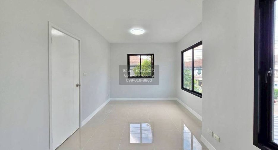 For sale 3 bedrooms townhouse in Mueang Nonthaburi, Nonthaburi