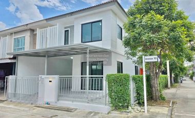 For sale 3 bedrooms townhouse in Mueang Nonthaburi, Nonthaburi