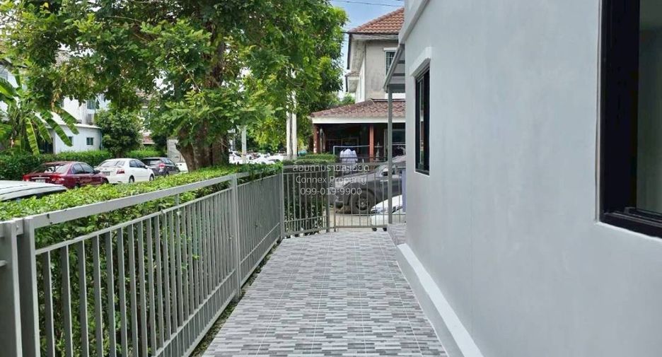 For sale 3 bedrooms townhouse in Mueang Nonthaburi, Nonthaburi