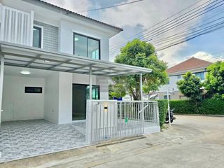 For sale 3 bedrooms townhouse in Mueang Nonthaburi, Nonthaburi