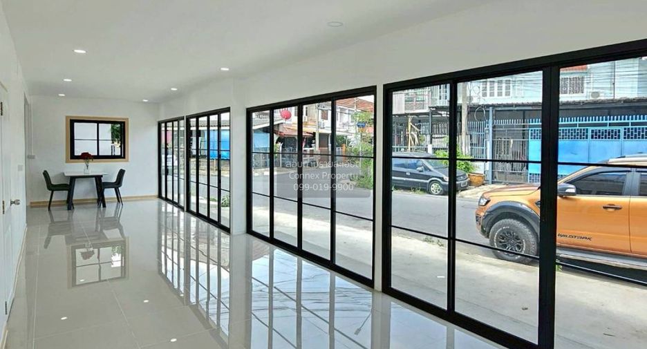 Продажа 3 спальни таунхаус в Bang Bua Thong, Нонтабури