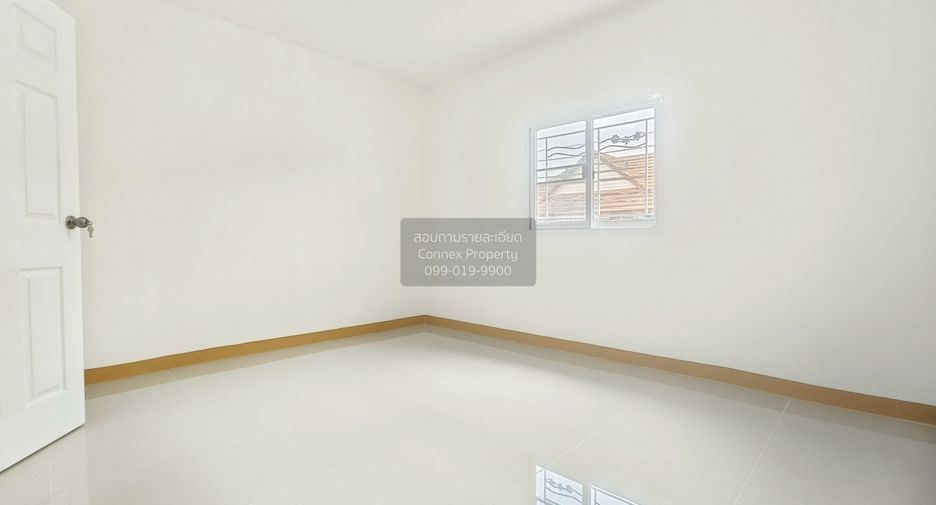 For sale 2 bedrooms townhouse in Mueang Samut Prakan, Samut Prakan