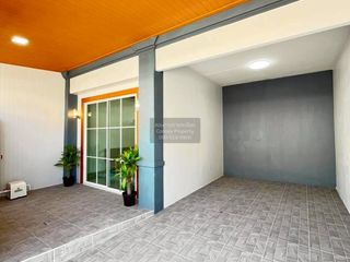 For sale 3 bedrooms townhouse in Khlong Luang, Pathum Thani