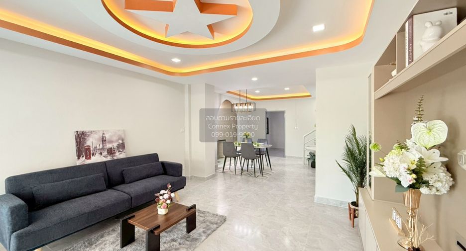 For sale 3 bedrooms townhouse in Sai Mai, Bangkok