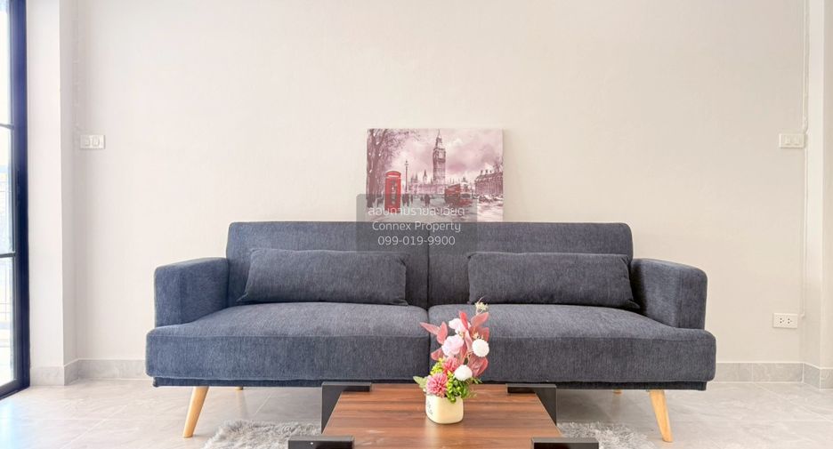 For sale 3 bedrooms townhouse in Sai Mai, Bangkok