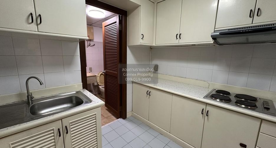 For sale 2 bedrooms condo in Khlong Toei, Bangkok