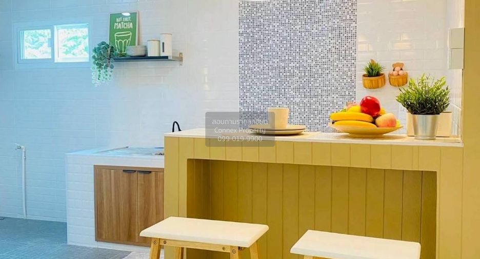 Casa adosada en venta de 2 habitaciones en Lam Luk Ka, Pathum Thani