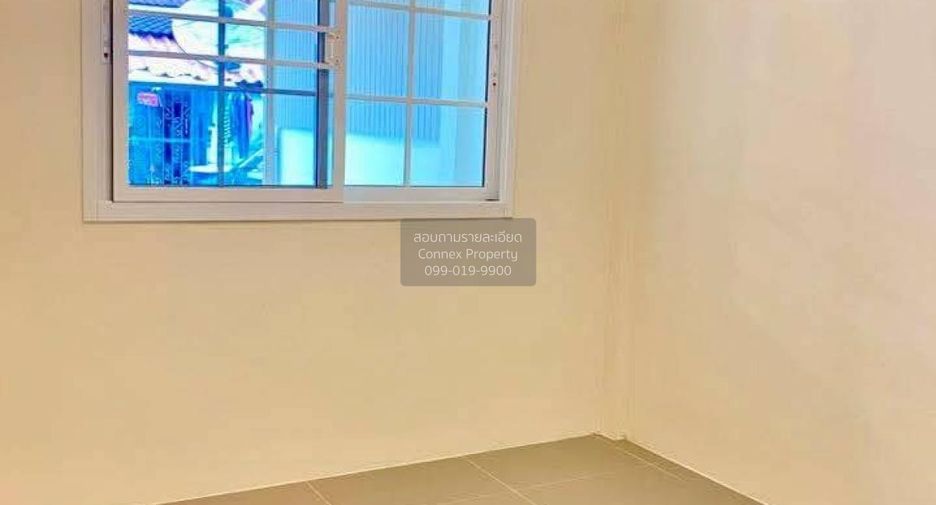 Casa adosada en venta de 2 habitaciones en Lam Luk Ka, Pathum Thani