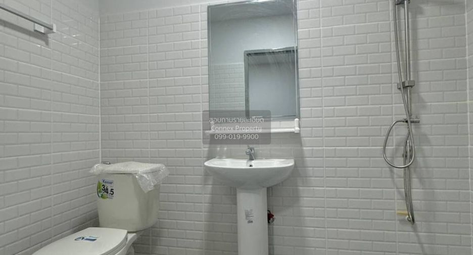 For sale 3 bedrooms townhouse in Sai Noi, Nonthaburi