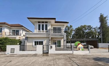 Продажа 3 спальни дом в Мин Бури, Бангкок