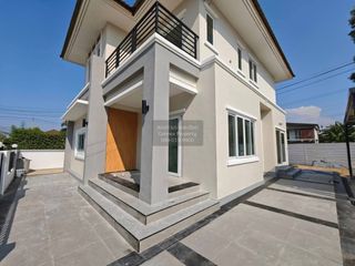 Casa en venta de 3 habitaciones en Min Buri, Bangkok