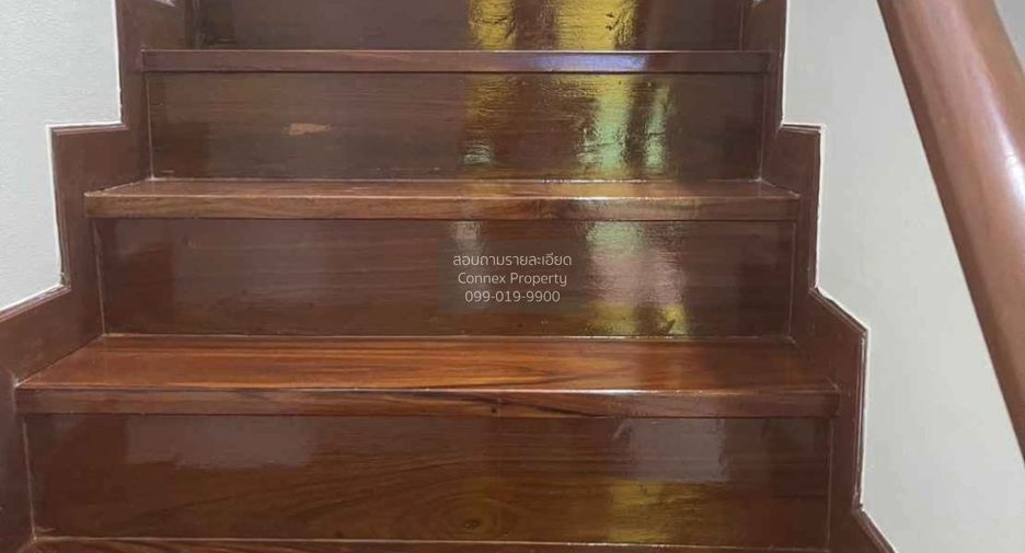 Casa adosada en venta de 3 habitaciones en Bang Kapi, Bangkok
