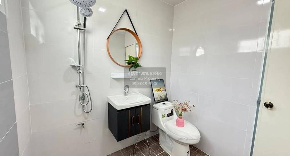 For sale 4 bedrooms house in Khlong Sam Wa, Bangkok