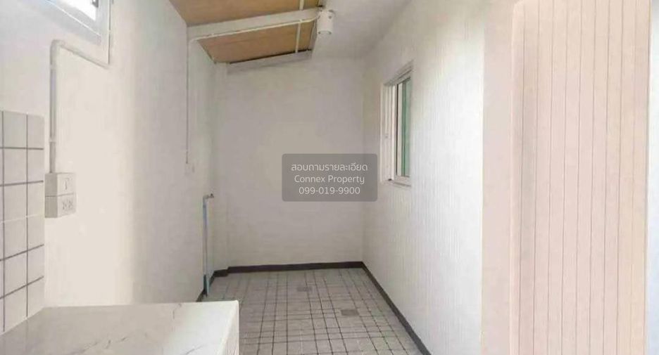 For sale 2 bedrooms townhouse in Sai Noi, Nonthaburi