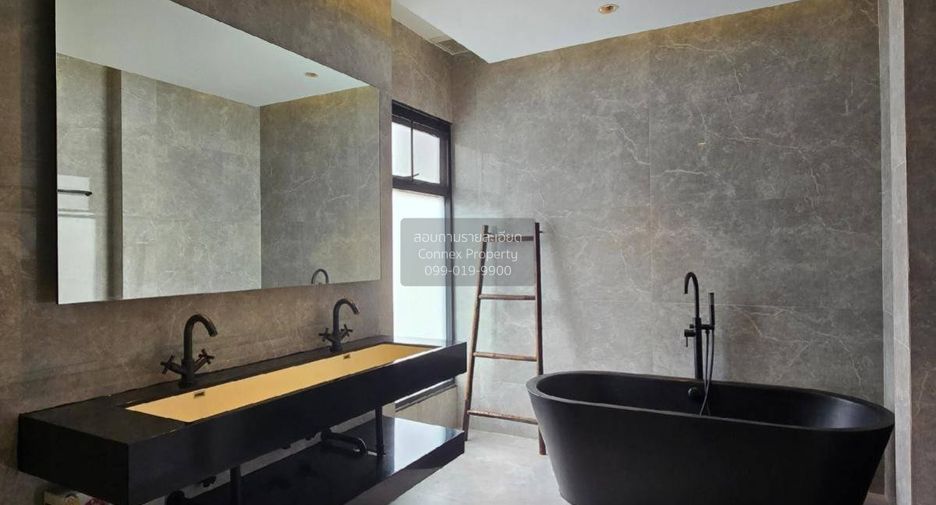 For sale 3 bedrooms house in Mueang Nonthaburi, Nonthaburi