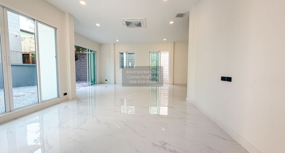 For sale 4 bedrooms house in Mueang Nonthaburi, Nonthaburi
